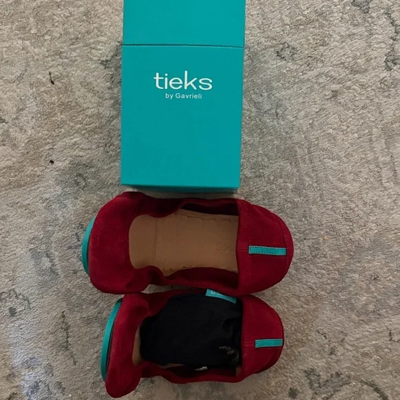 Tieks Black and White Ballet Flats with Turquoise Box - Picture 2 of 3